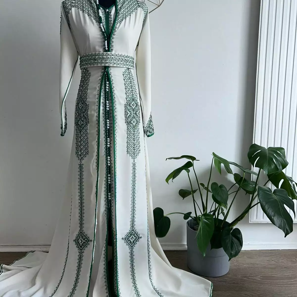 Caftan Eden